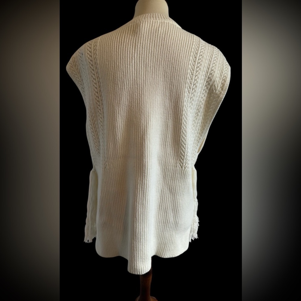 By Anthropologie Ivory Fringe-Trim Crewneck Sleeveless Sweater Size One Size L - Picture 4 of 8